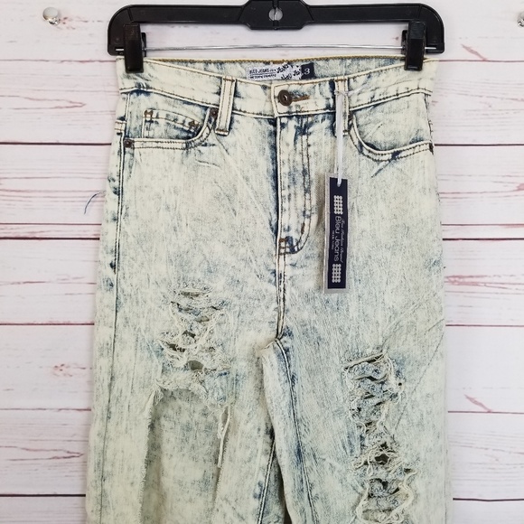 NWT Bleu Women's 3 Mineral Wash Destroyed BF Jeans - Picture 2 of 8